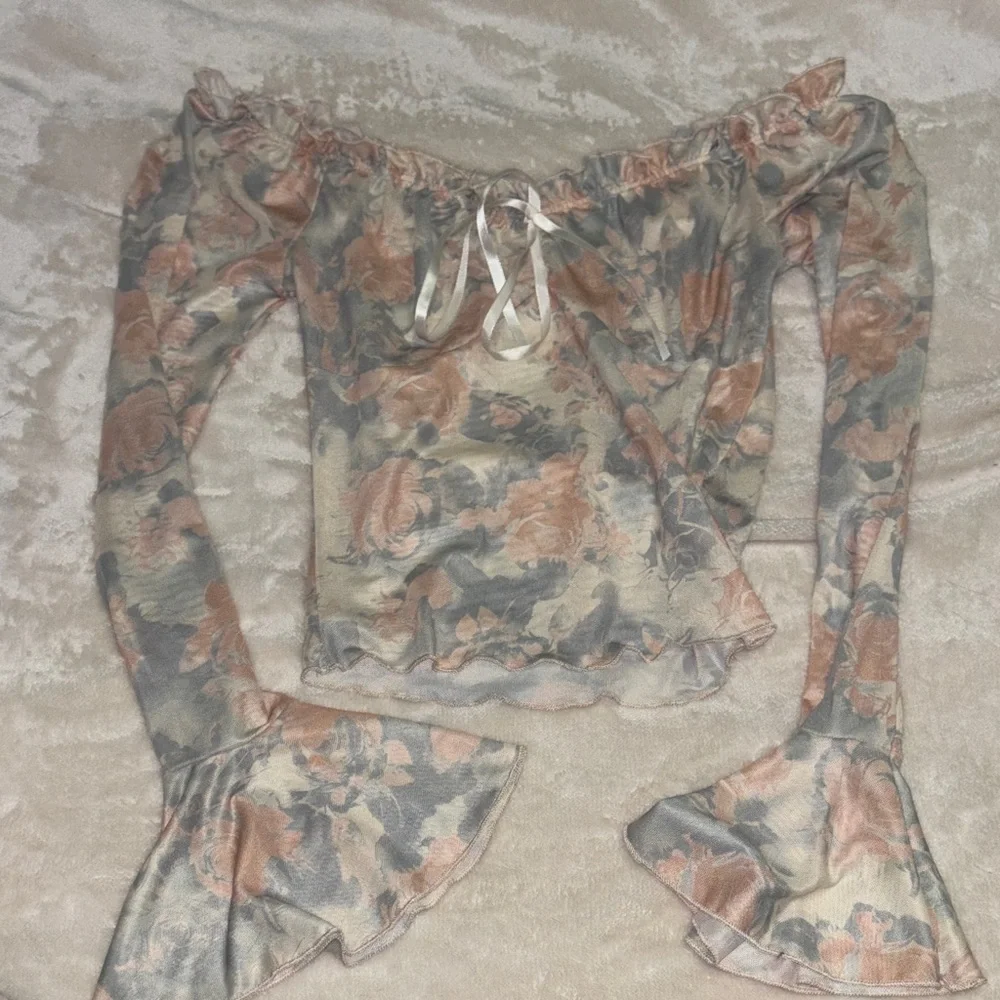 DAZY vintage mesh top - Picture 3 of 8